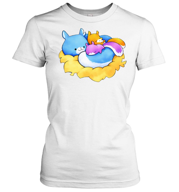 Ma squirrel with kids relaxed Women T-Shirt