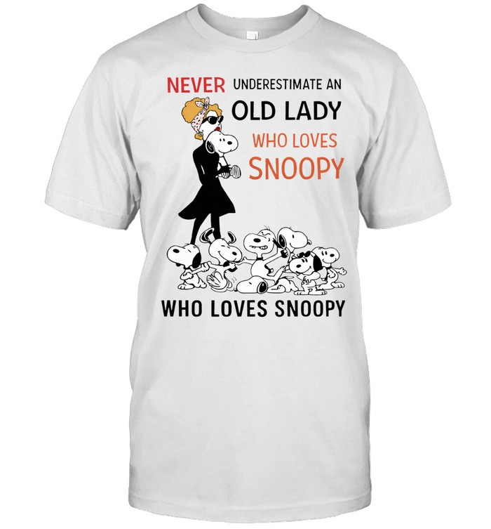 Never Underestimate An Old Lady Who Loves Snoopy Classic Cartoon Lover Unisex T-Shirt