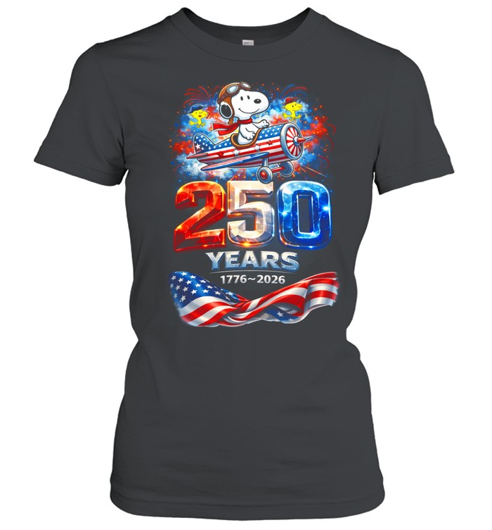 Patriotic Beagle Pilot 250 Years America Anniversary Fireworks USA Flag Tribute Women T-Shirt