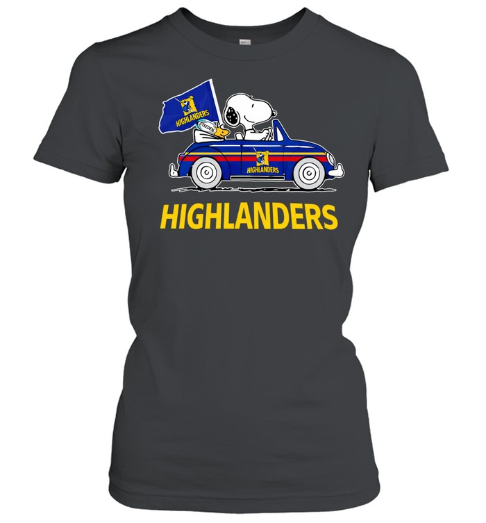 Snoopy and Woodstock driving car cheering for Highlanders Rugby club Women T-Shirt
