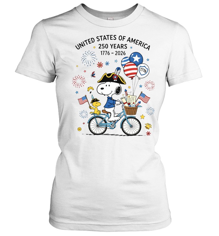 United States Of America 250 Years 1776 2026 Patriotic Beagle Bicycle Celebration Women T-Shirt