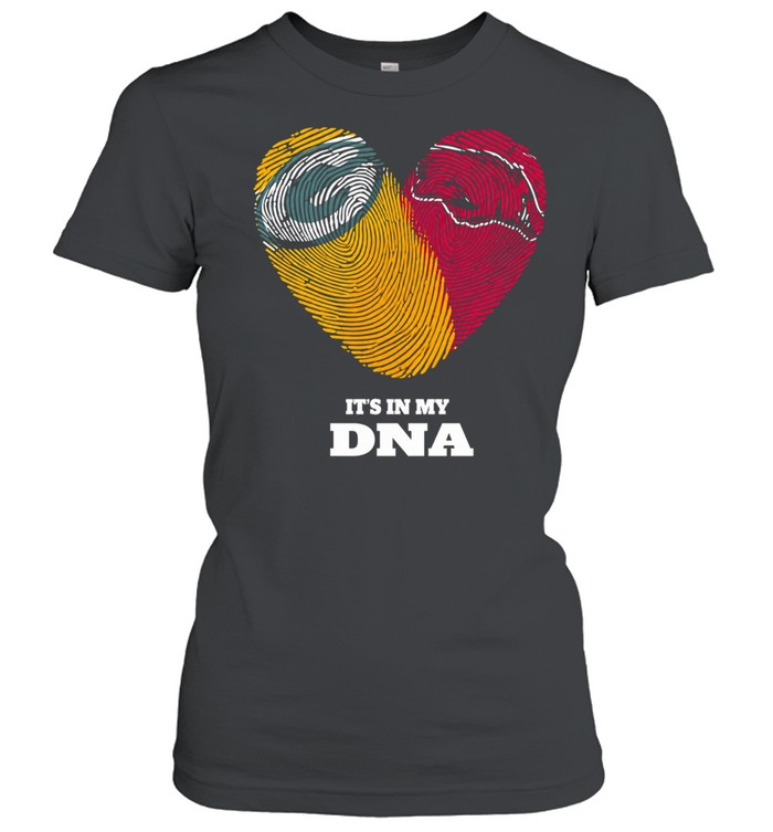 Green Bay Packers and Arizona Razorbacks It’s in My DNA Fingerprints Heart Love Fans Women T-Shirt