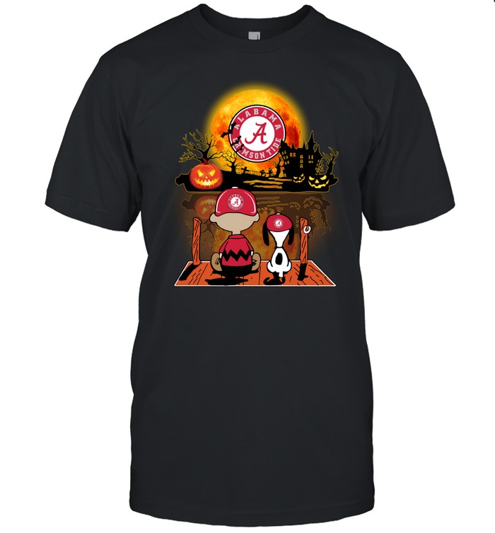 Snoopy and Charlie Brown Pumpkin Alabama Crimson Tide Halloween Moon Unisex T-Shirt